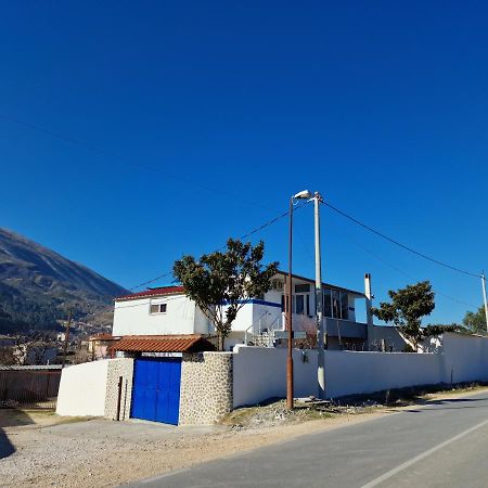 Guest House Krishen Përmet المظهر الخارجي الصورة