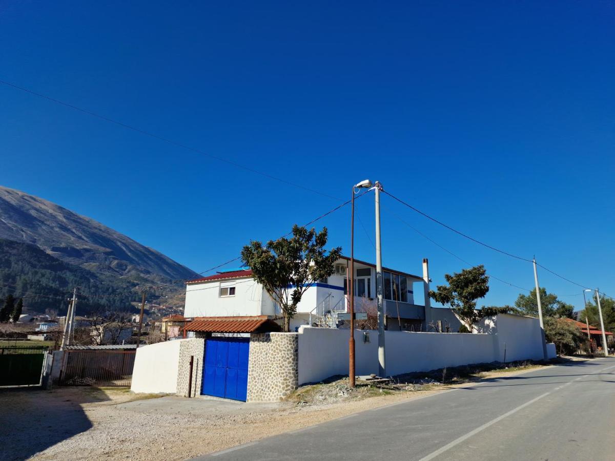 Guest House Krishen Përmet المظهر الخارجي الصورة