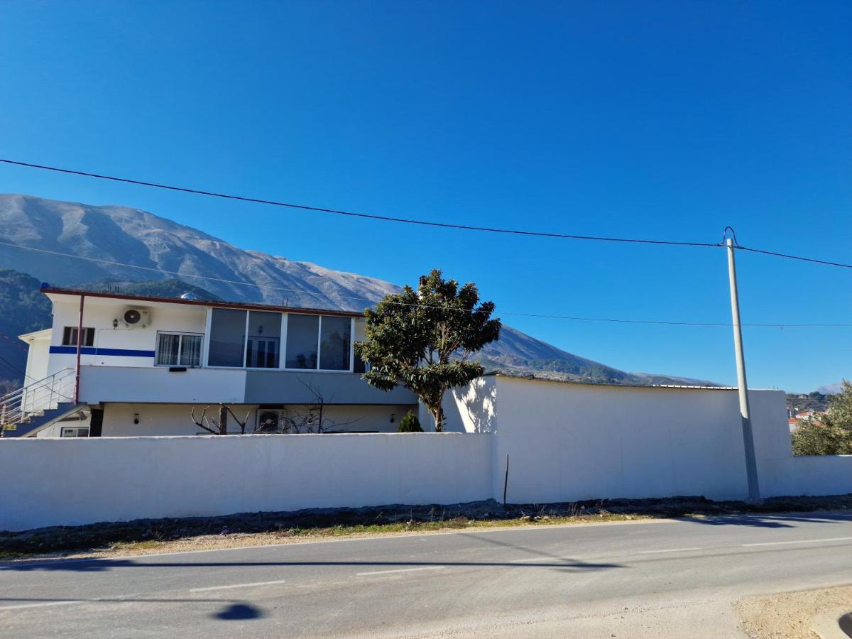 Guest House Krishen Përmet المظهر الخارجي الصورة