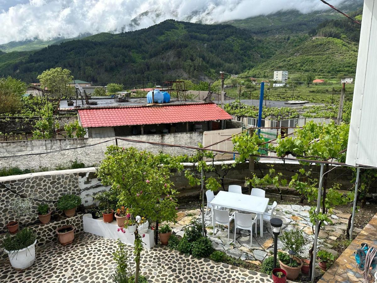 Guest House Krishen Përmet المظهر الخارجي الصورة