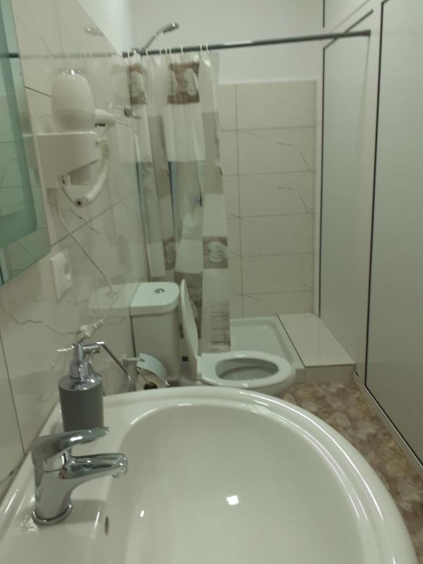 Guest House Krishen Përmet المظهر الخارجي الصورة